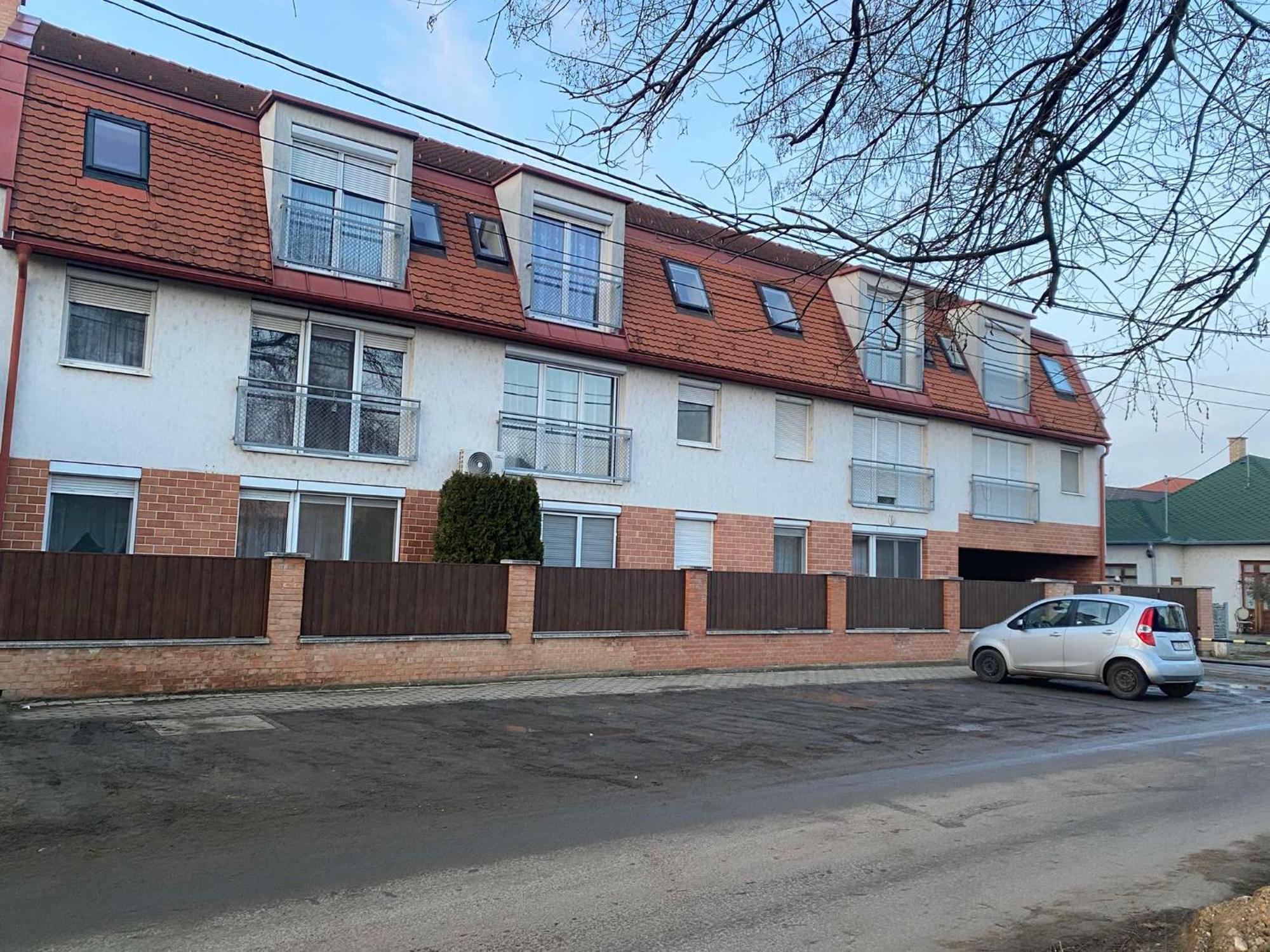 Apartman-Romance Hajdúszoboszló Buitenkant foto